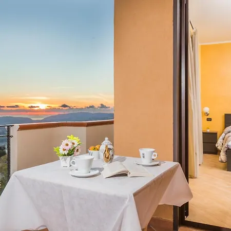 Bed & Breakfast Montemare 3*